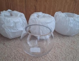 Small round vases 9 x 9cm