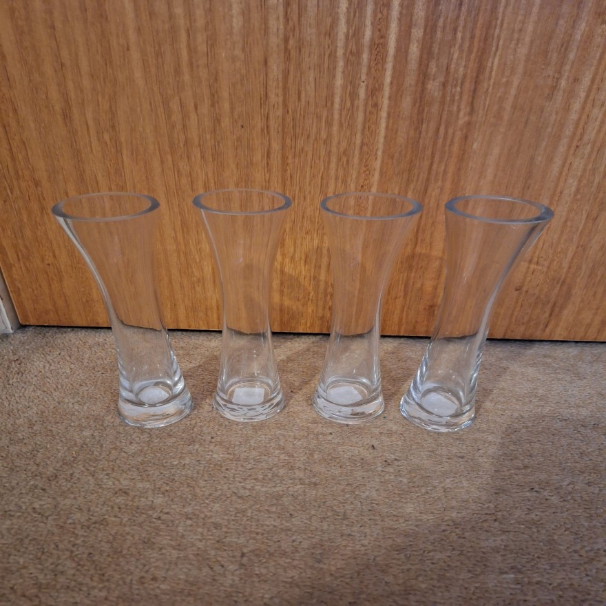 Small vases - 20 x 5cm (1)